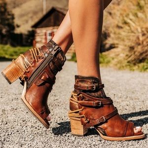 Freebird by Steven BRAND NEW, Carterr in Cognac, Size 11